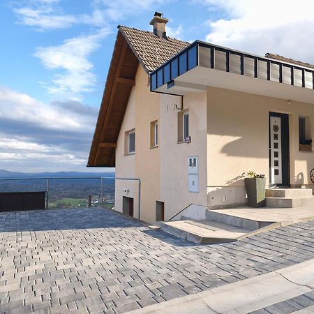 Zidanica-Vineyard Cottage Jakse Semic Esterno foto