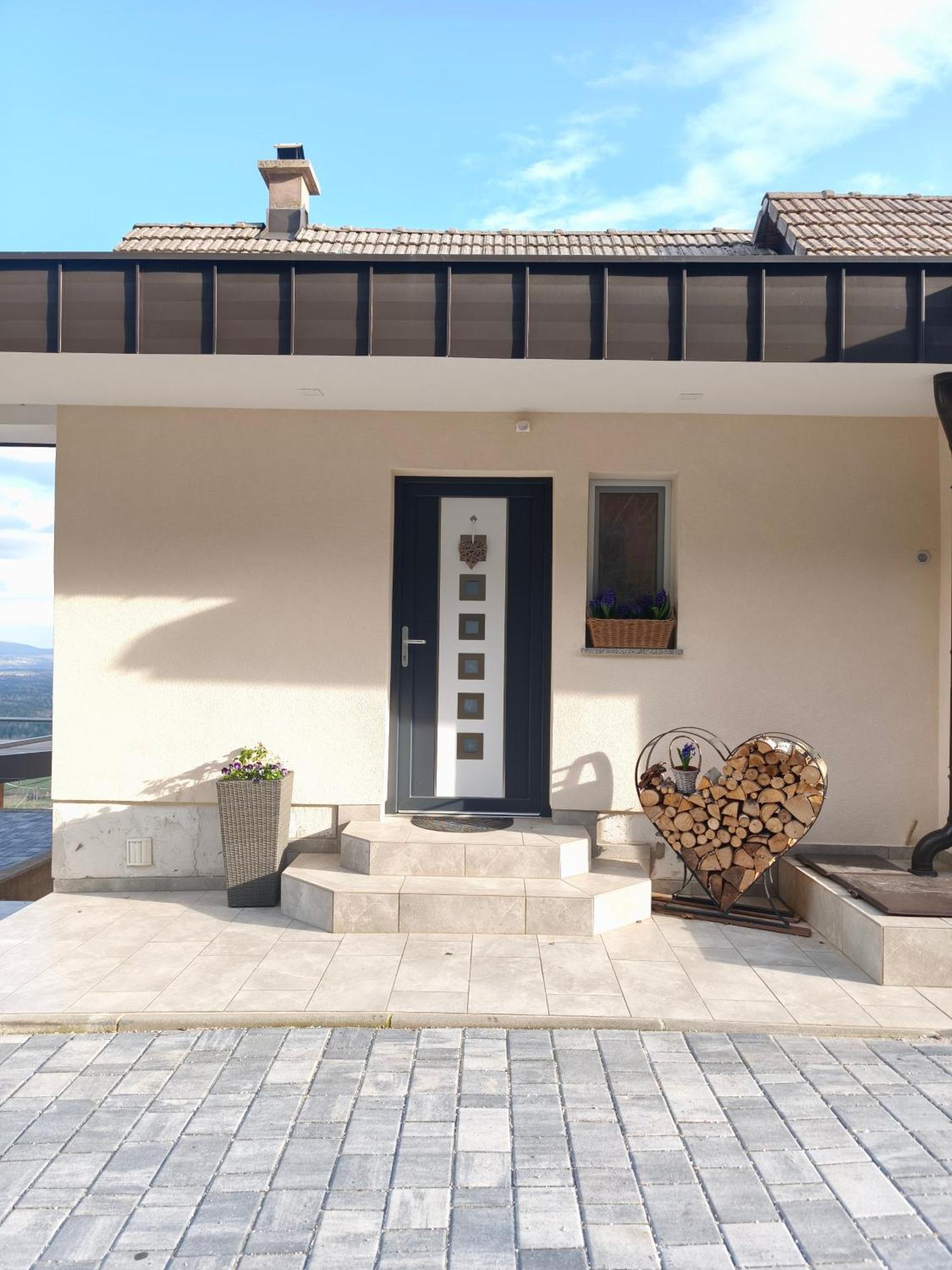 Zidanica-Vineyard Cottage Jakse Semic Esterno foto