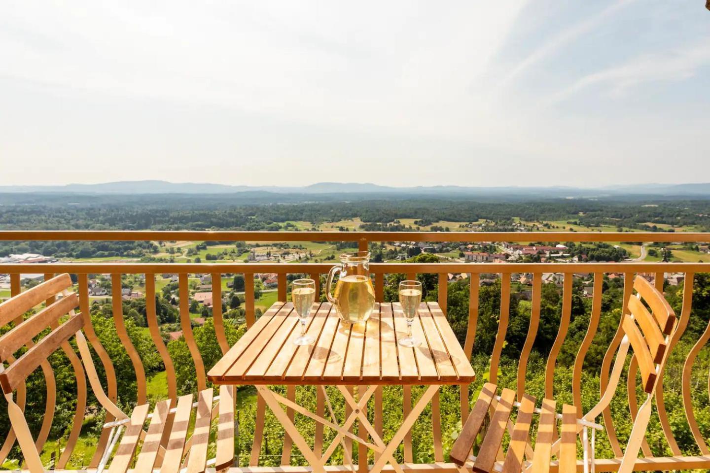 Zidanica-Vineyard Cottage Jakse Semic Esterno foto